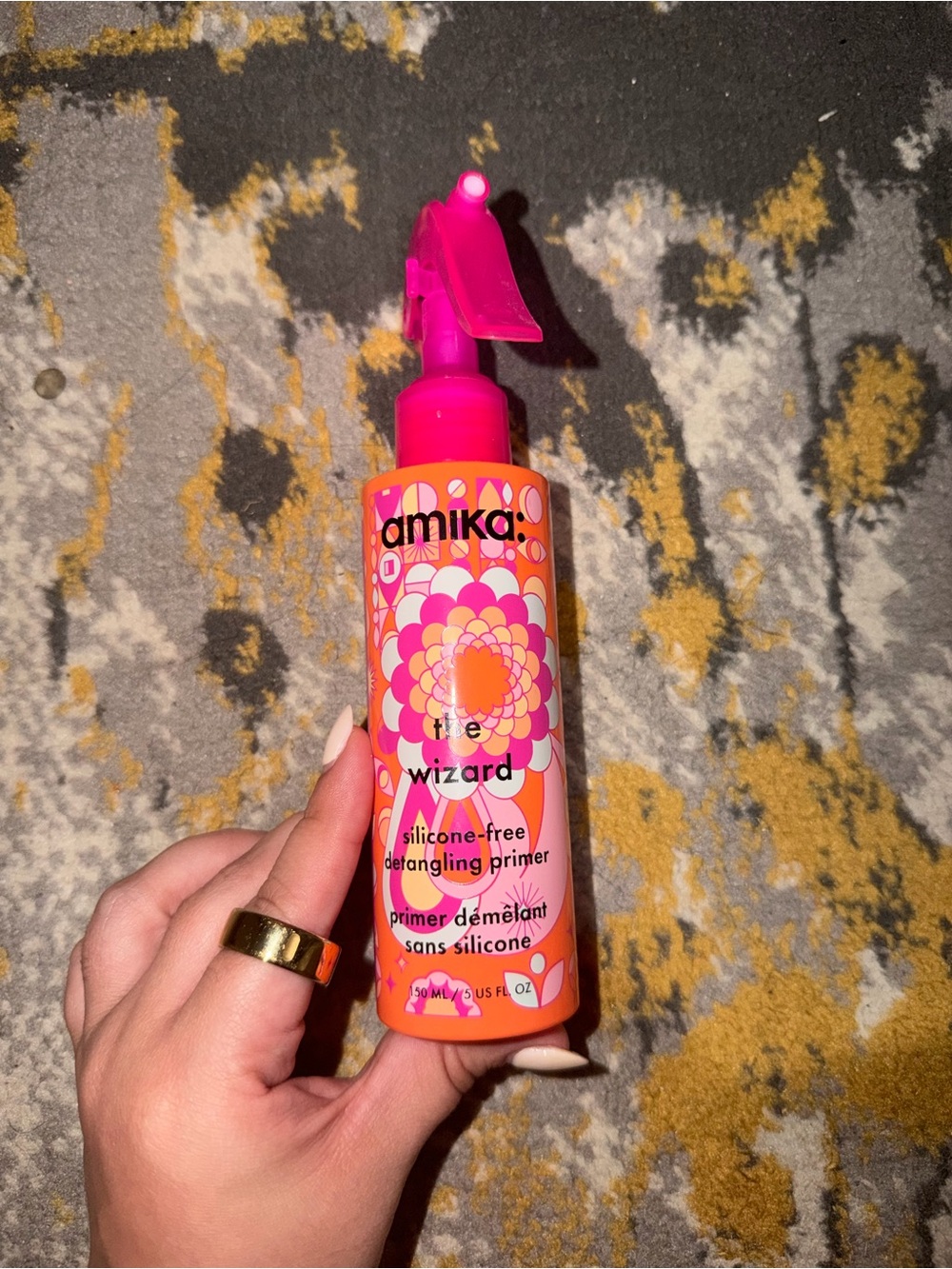 amika The Wizard Detangling Primer - Bright Pink & Orange